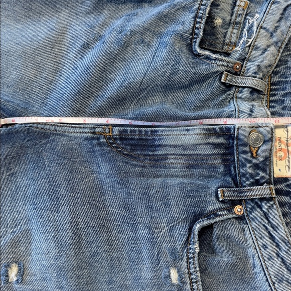 We The Free Distressed Straight Leg Jeans - Picture 9 of 10